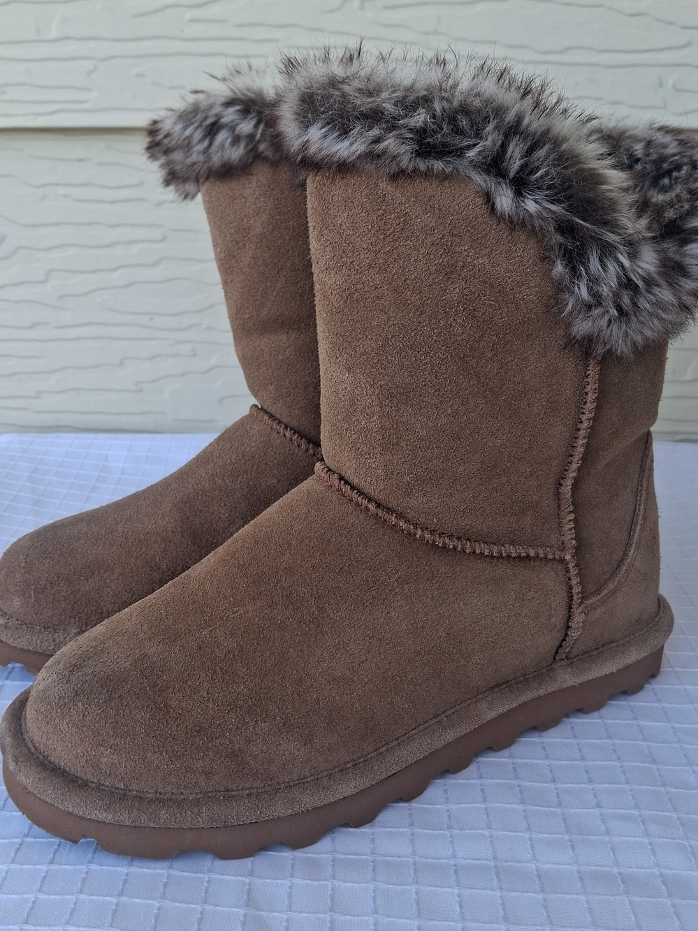 Bear Paw Women's Winter Boots, Iced Coffee, Size 7 Wool blend Lining